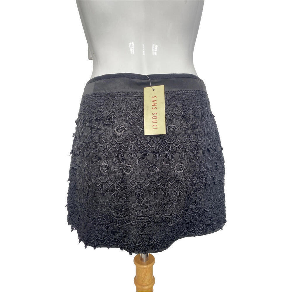 NWT Sans Souci Women’s M Medium Black Lace Overlay Short Mini Skirt